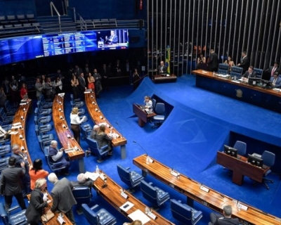 Votao sobre taxao de compras internacionais  adiada no Senado