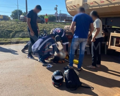 Jovem sobrevive aps roda de carreta passar sobre sua cabea graas ao capacete