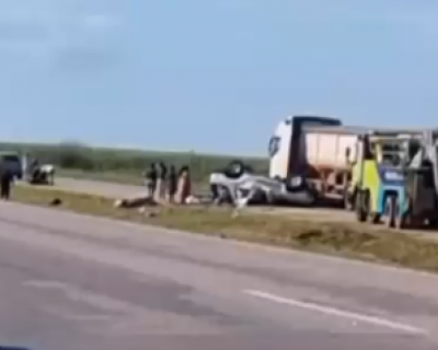 Adolescente morre em capotamento na BR-364 aps carro ser fechado por outro veculo