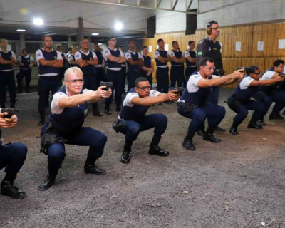 Alunos da Guarda Municipal participam de curso de armamento em Vrzea Grande
