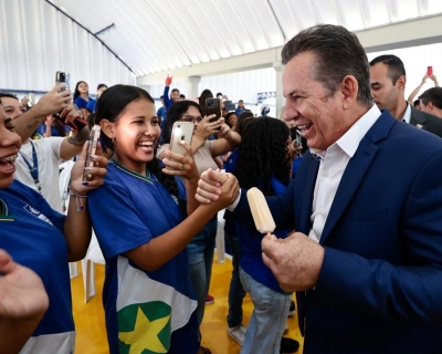 Meta do governador  finalizar 2026 com 30 colgios de alto padro