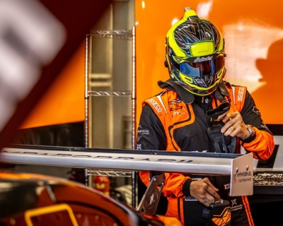 Ernani Kuhn supera desafios e se destaca na estreia da Stock Car Light em Interlagos  
