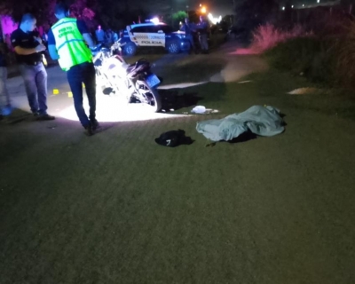 Dois jovens morrem em acidente de moto em Cuiab