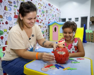 Mes se dedicam aos filhos em atendimento no Hospital Santa Casa
