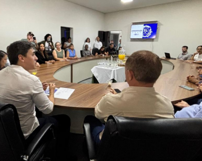 Seduc alinha metas do ano letivo e ouve demanda de gestores e professores do polo regional de Alta Floresta