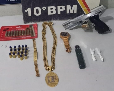 Pol�cia Militar prende casal em flagrante por embriaguez ao volante e porte ilegal de arma