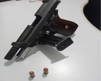 Dupla � presa por dire��o perigosa e porte ilegal de arma em Figueir�polis d�Oeste