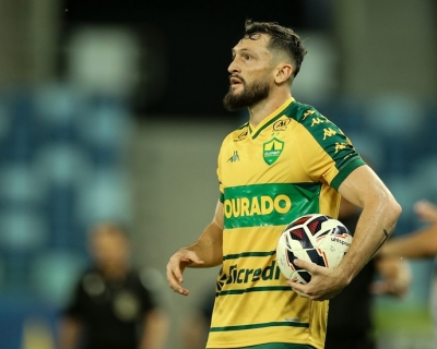 Cuiab pode perder Sander para duelo contra Novorizontino por pancada na perna esquerda  