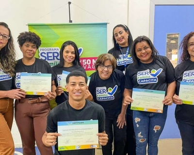 Alunos concluem curso gratuito de Cozinha Industrial em Vrzea Grande