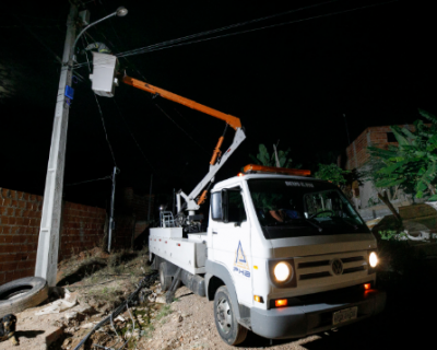 Prefeitura realiza manuteno de 28 mil pontos de iluminao pblica em Cuiab
