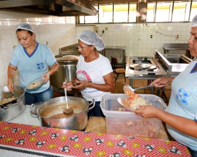 Vrzea Grande sedia encontro e refora compromisso com agricultura familiar e alimentao escolar