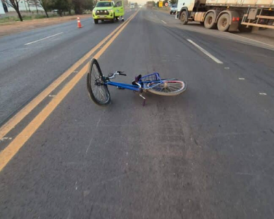 Ciclista fica em estado grave aps ser atropelada por caminhonete na BR-163, em Sinop