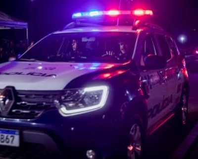 Homem ataca o vizinho com golpes de foice no interior