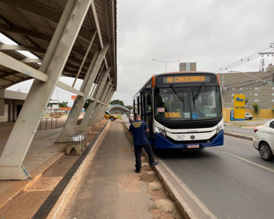 Ager realiza operao de fiscalizao no transporte intermunicipal entre Cuiab e Vrzea Grande