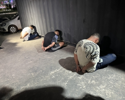 Trio � preso ap�s persegui��o e colis�o em posto de combust�veis no CPA III, em Cuiab�