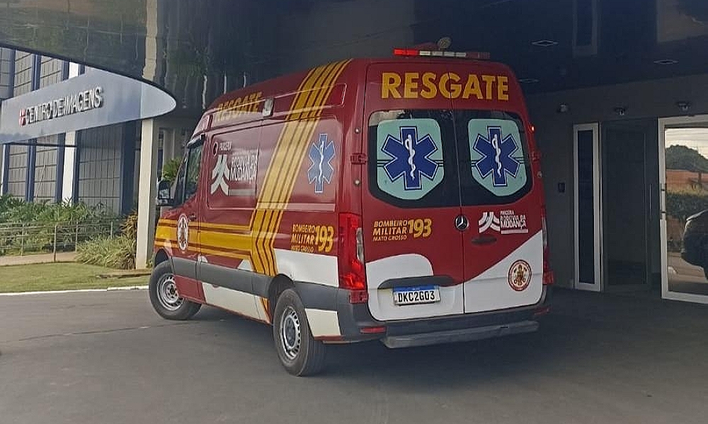 Motociclista fica ferido após colisão com carro na Avenida Goiás em Lucas do Rio Verde