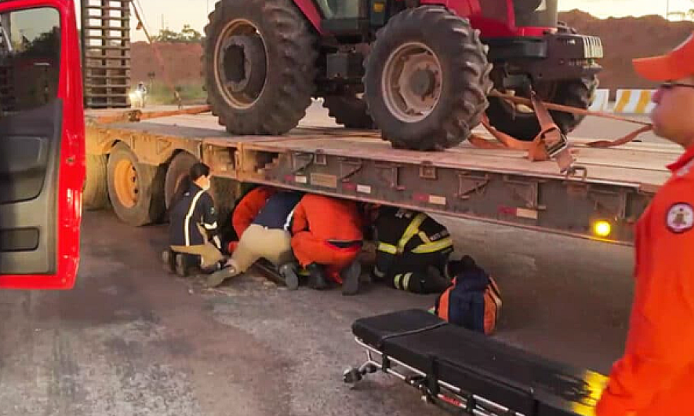 Mulher morre após ser atropelada por carreta em rua movimentada de Lucas do Rio Verde