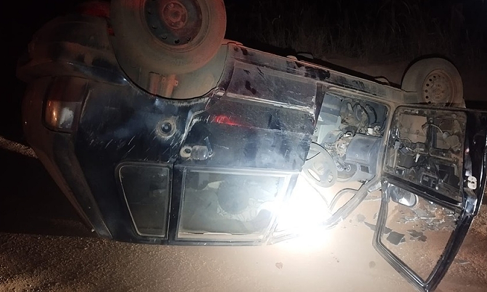  Veículo capota em estrada de terra e deixa ferido em Rondonópolis