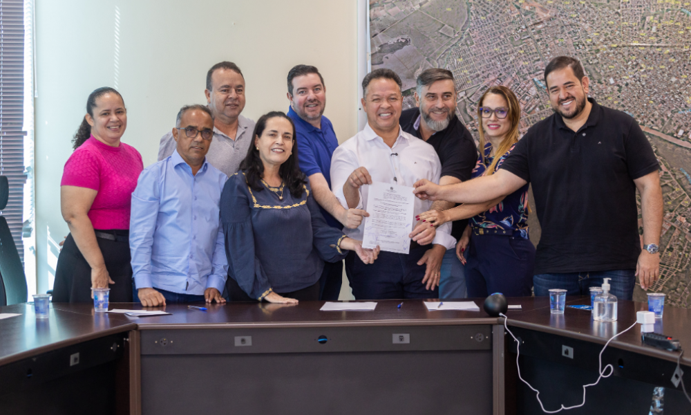 Prefeito sanciona lei que inclui Caminhada Opção pela Vida no calendário de Rondonópolis