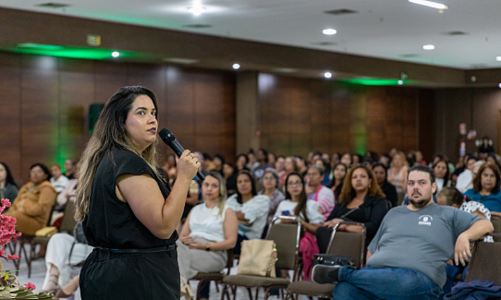 Curso reúne mil técnicos de nutrição para aprimorar merenda nas escolas de Cuiabá