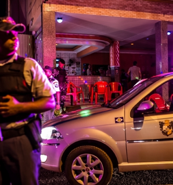 Churrasco entre amigos termina em duas tentativas de homicídio após importunação sexual