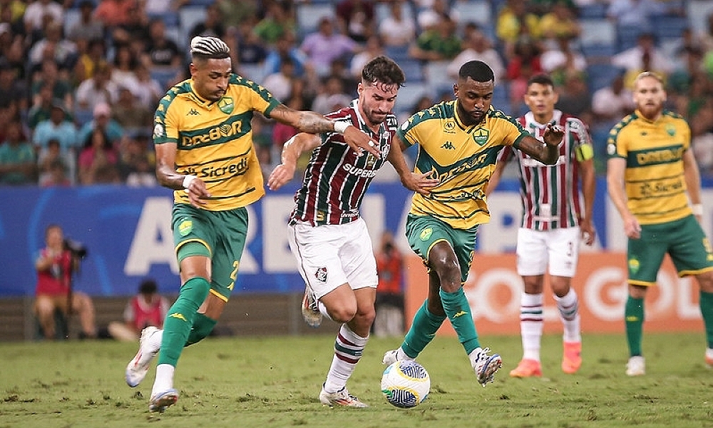 Cuiabá é derrotado para o Fluminense e se reaproxima da degola