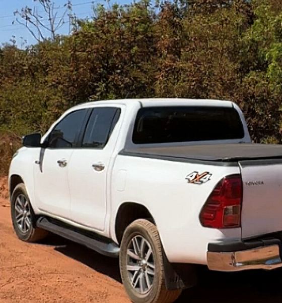 Trio armado invade casa, faz casal refém e rouba R$ 14 mil em Lucas do Rio Verde