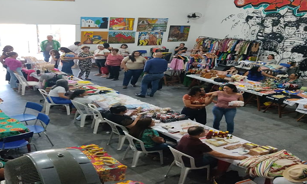 Terceira edição da Feira Cultura, Sabor e Arte impulsiona artesanato e gastronomia em Cuiabá