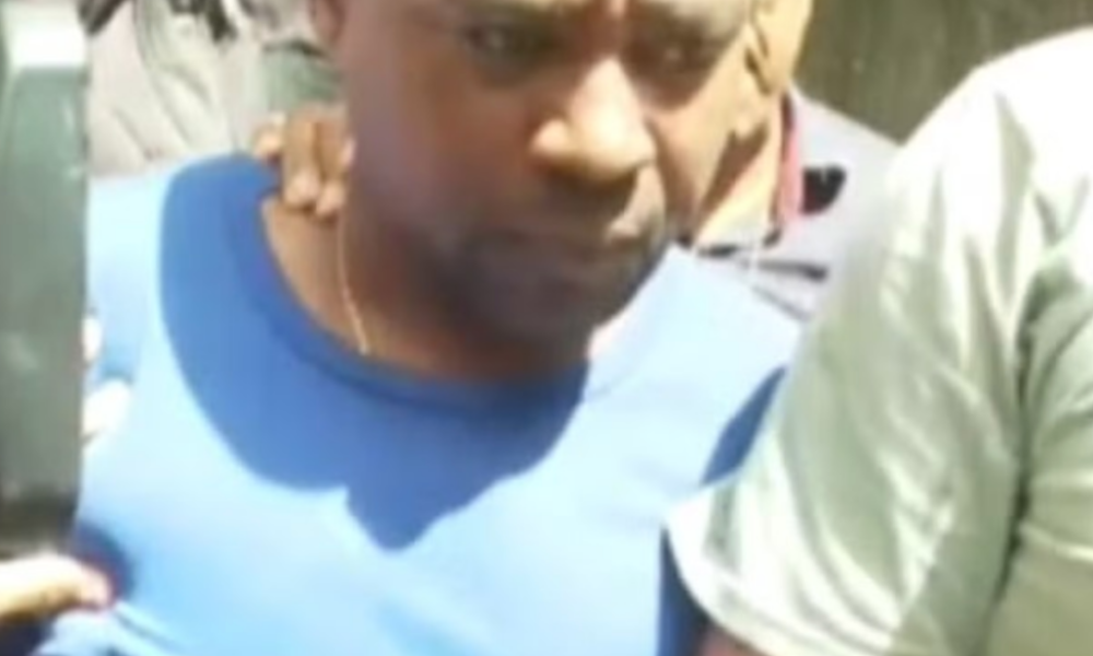 VIZINHO É PRESO APÓS CONFESSAR TER MATADO CRIANÇA DE 8 ANOS ENCONTRADA EM CIMA DE SACO DE MATERIAIS DE CONSTRUÇÃO