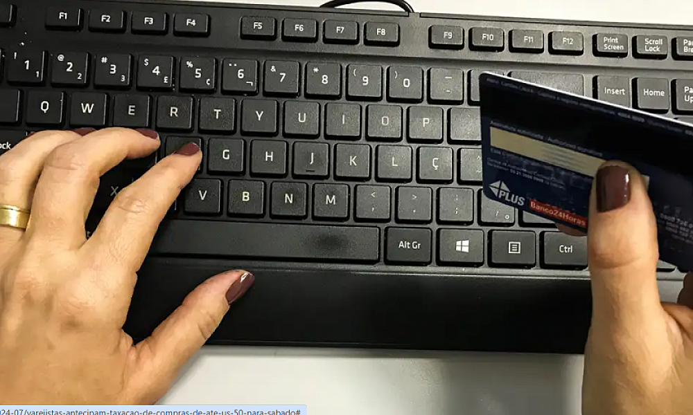 Varejistas antecipam taxação de compras de até US$ 50 para sábado