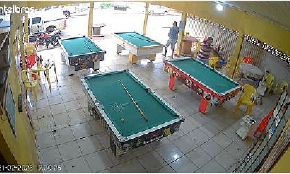 Férias de promotor antecipam júri de autor de chacina em bar