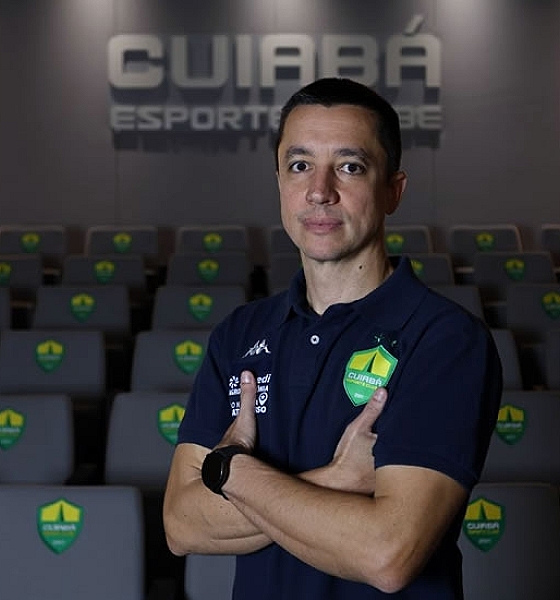 Eduardo Barros é o novo técnico do Cuiabá 