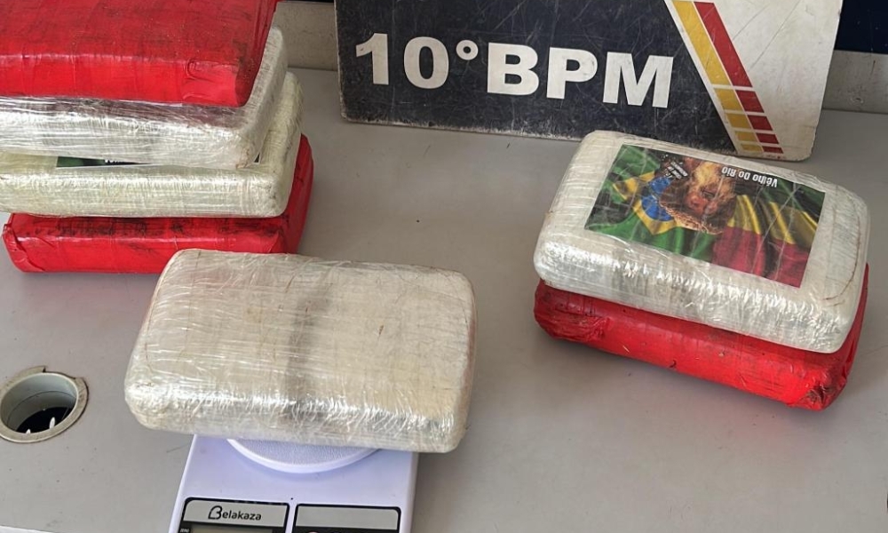 PM apreende sete tabletes de maconha e prende casal por tráfico de drogas em Cuiabá