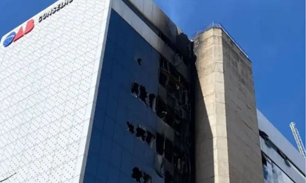 Incêndio atinge prédio da OAB em Brasília