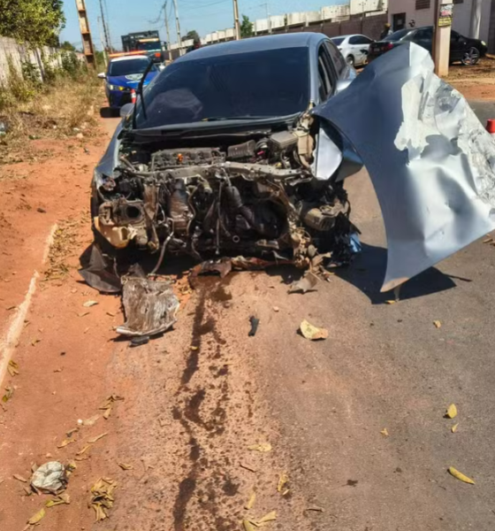 Acidente entre dois carros e uma moto deixa três feridos em VG