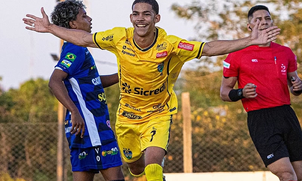 Nova Mutum vence com goleada e assegura vaga nas semifinais 