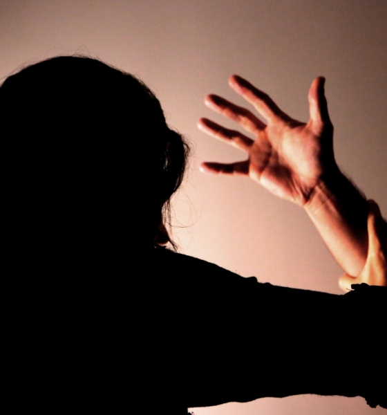 Mulher é espancada pelo companheiro e desmaia durante agressões em Marcelândia