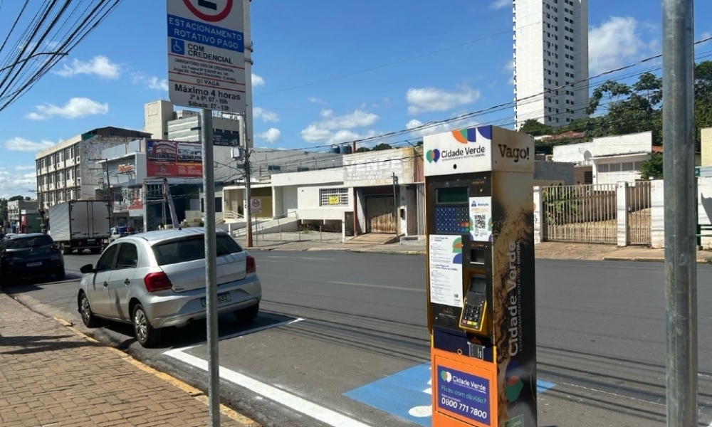Estacionamento rotativo: Emanuel tenta derrubar lei que assegura gratuidade às pessoas com deficiência e idosos