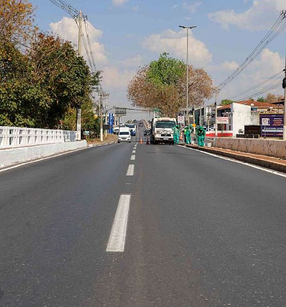 Prefeitura intensifica limpeza e manutenção em bairros e vias de Várzea Grande