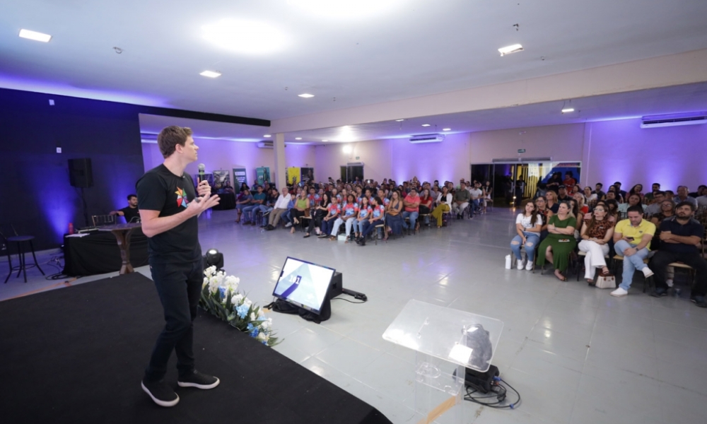 Palestra de César Cielo promove transformação para mais de mil pessoas da região Sul de MT