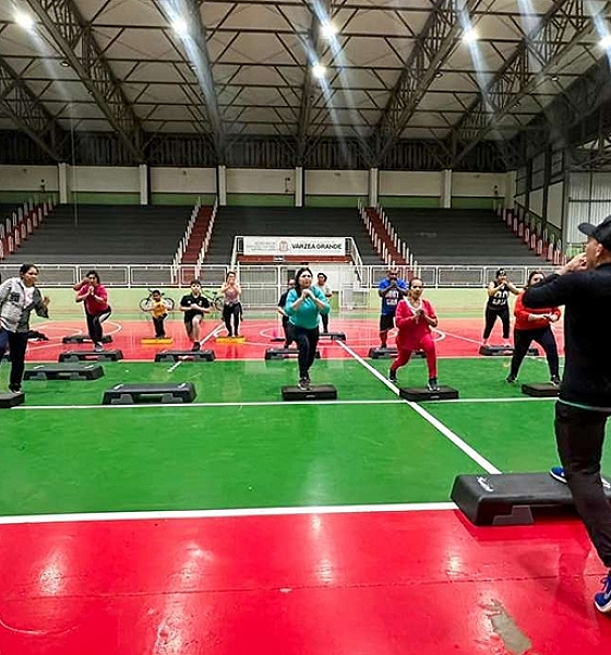 VG Mais Bem-Estar oferece aulas gratuitas de dança e atividades físicas para adultos  