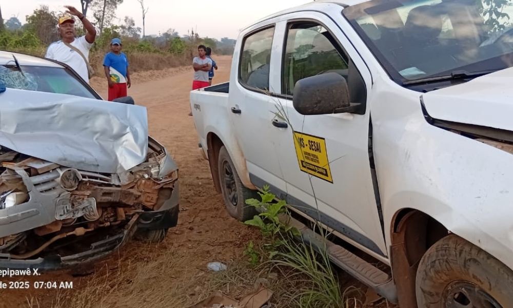 Colisão em estrada da Terra Indígena Areões deixa quatro feridos