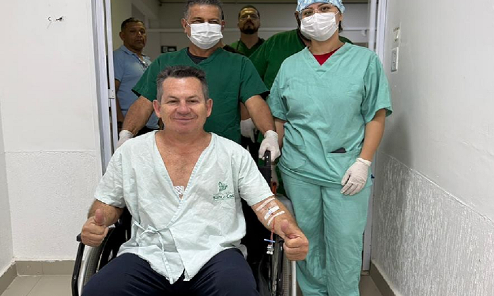 Governador Mauro Mendes recebe alta hospitalar e continuará tratamento em casa
