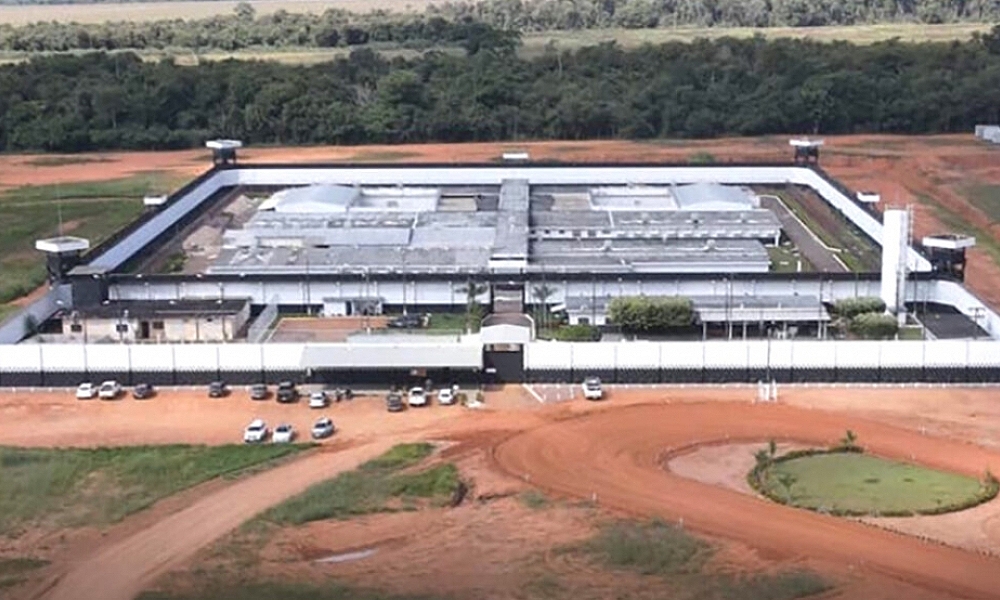 Reeducandos tentam fugir de penitenciária em Sinop e um acaba baleado na mão