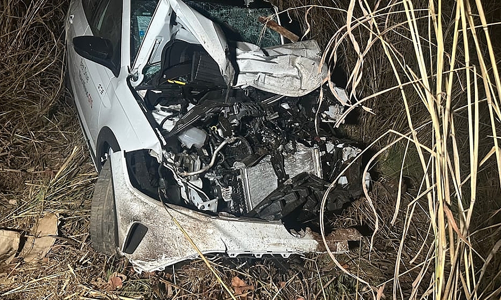 Acidente na BR-070 destrói carga de verduras e deixa agricultor ferido 