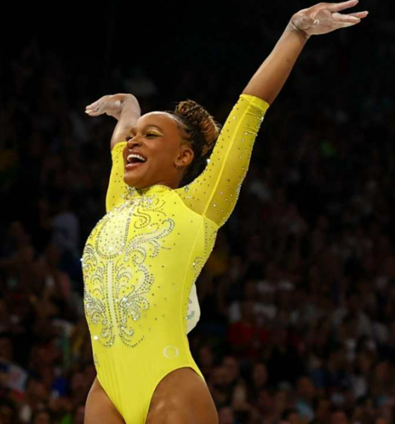 Em disputa forte com Biles, Rebeca Andrade ganha a prata no individual geral em Paris