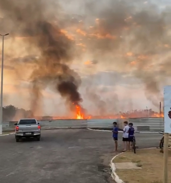 Incêndio em área de vegetação mobiliza Corpo de Bombeiros em Primavera do Leste