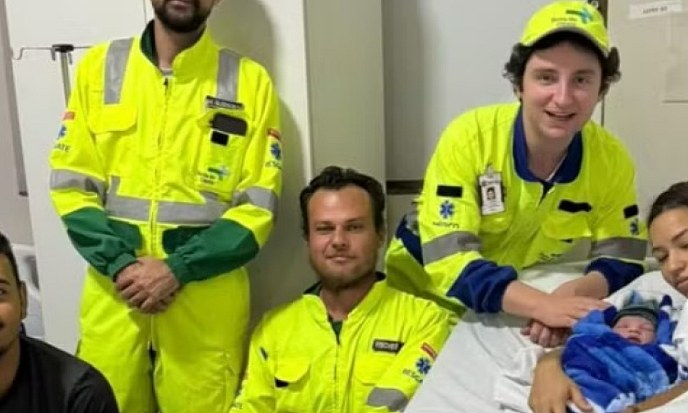 Jovem entra em trabalho de parto a caminho do hospital e dá a luz em rodovia de MT 