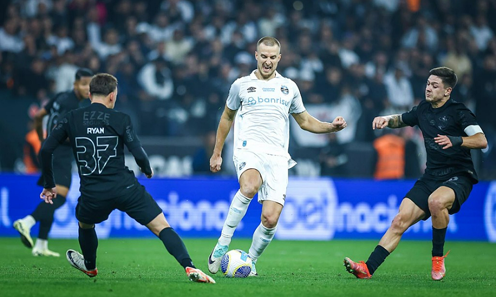 Corinthians e Grêmio empatam na Neo Química Arena em jogo tenso pela Copa do Brasil