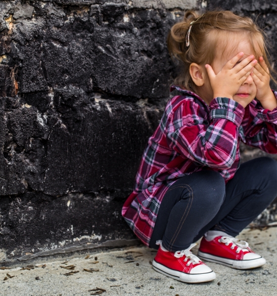Polícia encontra criança sozinha e assustada em residência de Nova Mutum